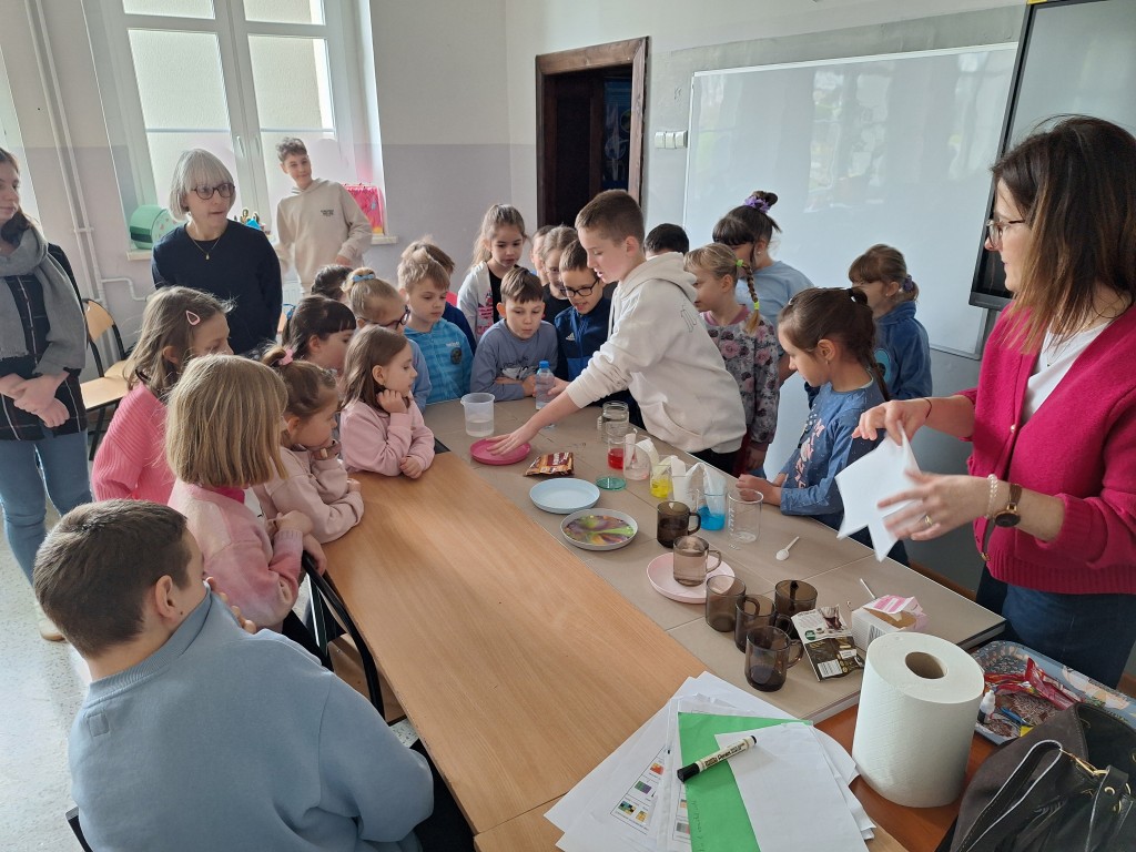 Doświadczenia z wodą.